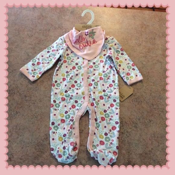 baby girl sleeper & bandana bib set - Picture 1 of 7